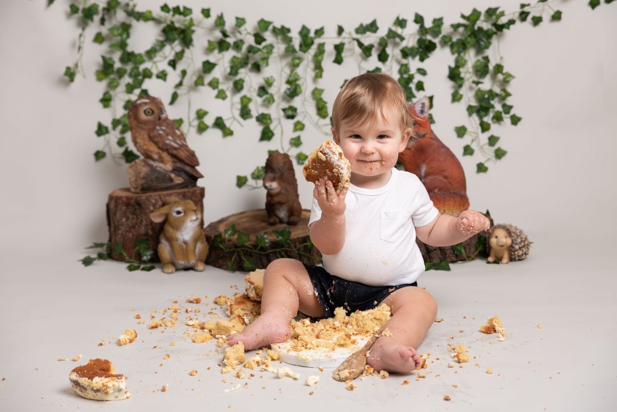 woodland cake smash photoshoot boston photographer