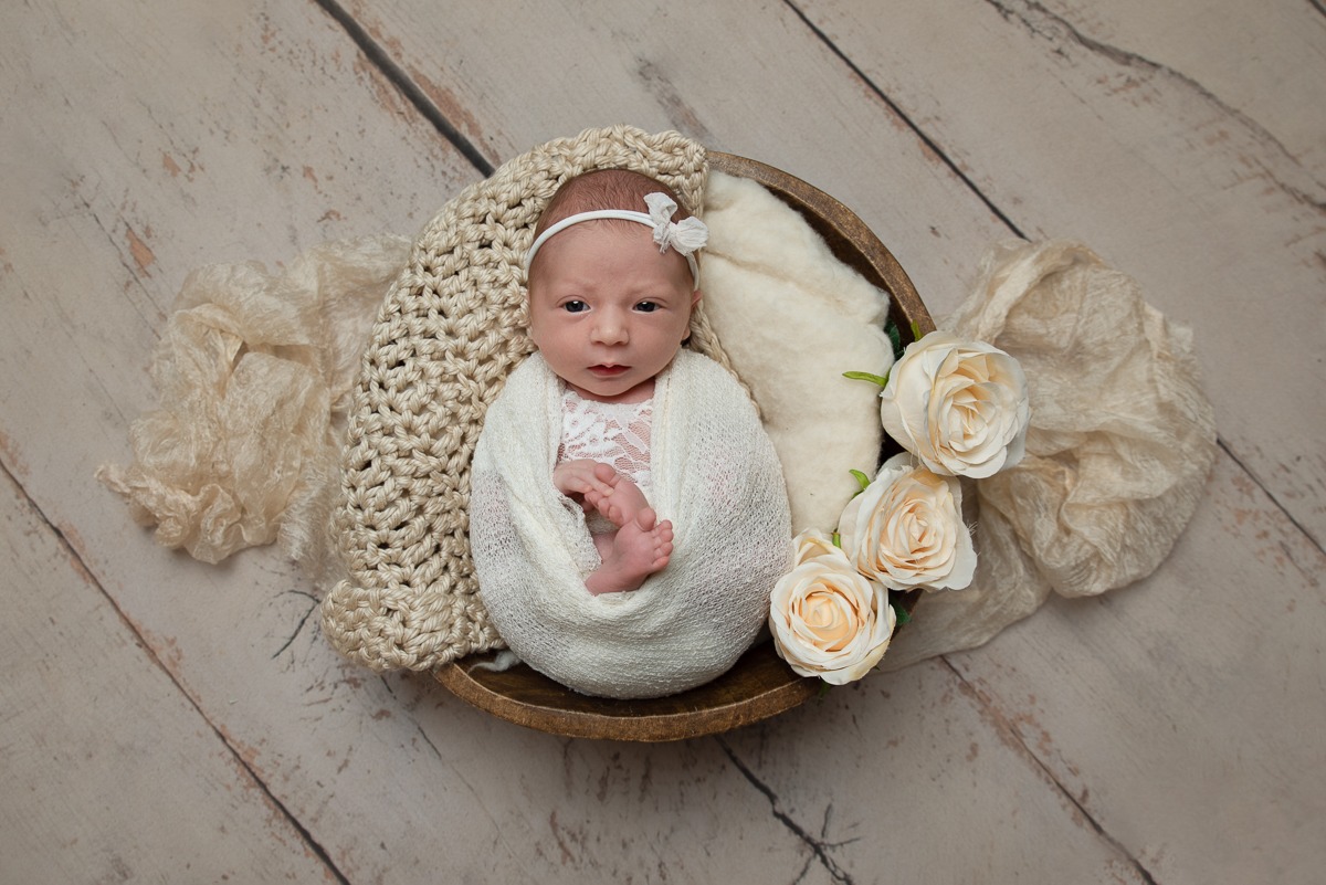 baby girl newborn photoshoot