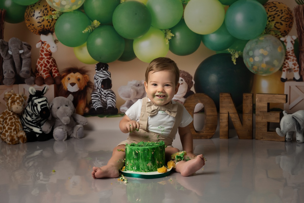 Jungle cake smash photoshoot Peterborough