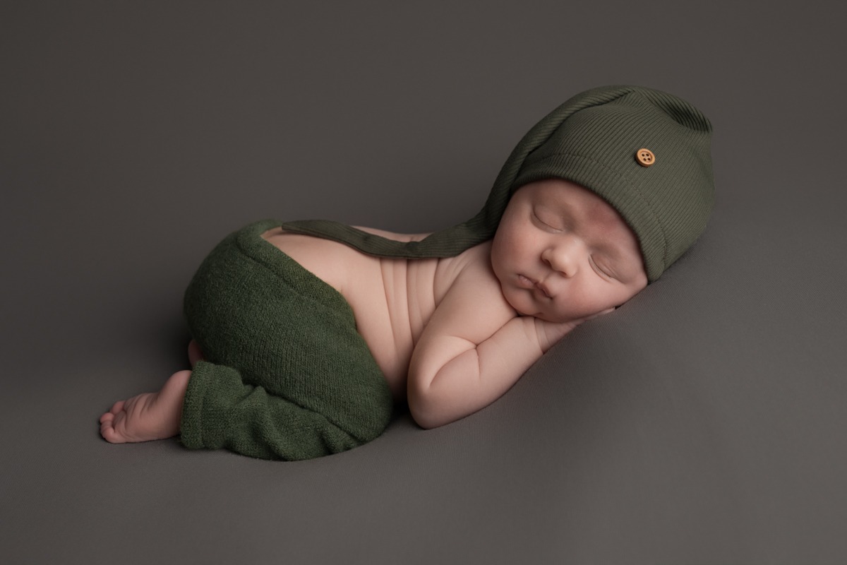 Newborn photographer Grantham